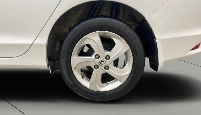 2016 Honda City 1.5L I-VTEC VX (O) MT, Petrol, Manual, 1,20,304 km, Left Rear Wheel