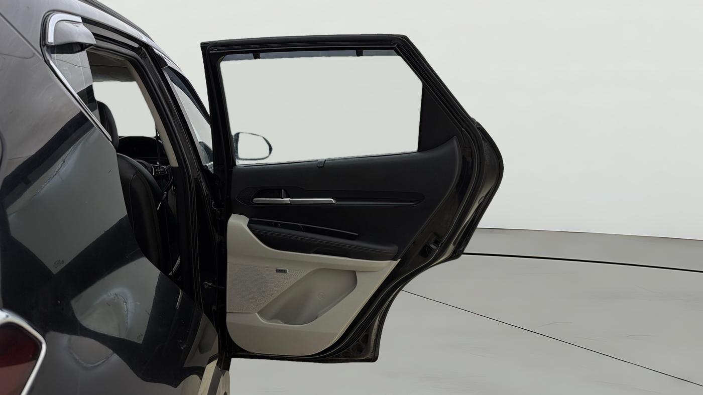 2022 KIA SONET HTX PLUS 1.0 IMT, Petrol, Manual, 62,620 km, RHS Rear Door