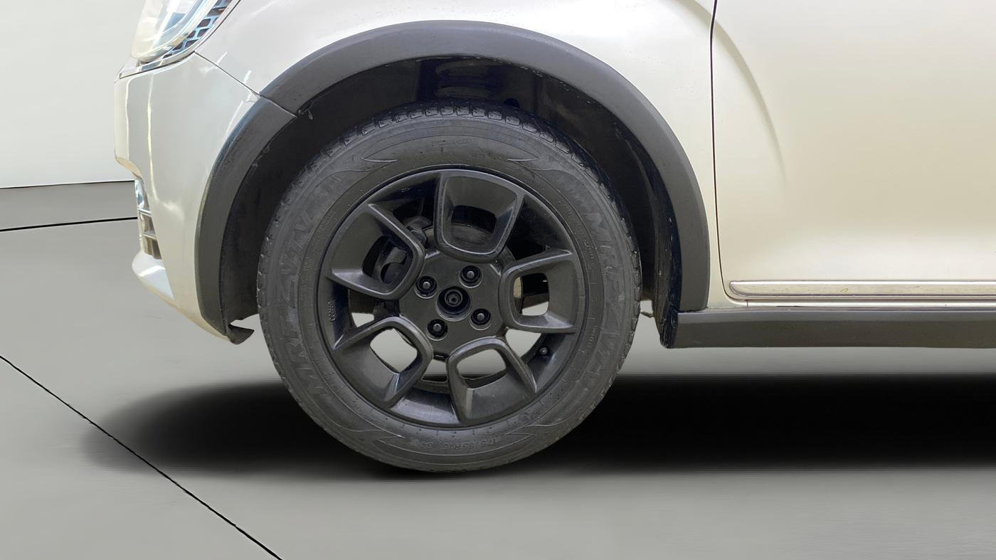 2017 Maruti IGNIS ALPHA 1.2 AMT, CNG, Automatic, 75,318 km, Left Front Wheel