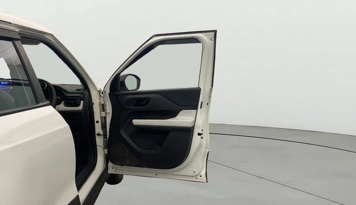 2024 Tata PUNCH PURE MT CNG, CNG, Manual, 53,335 km, RHS Front Door