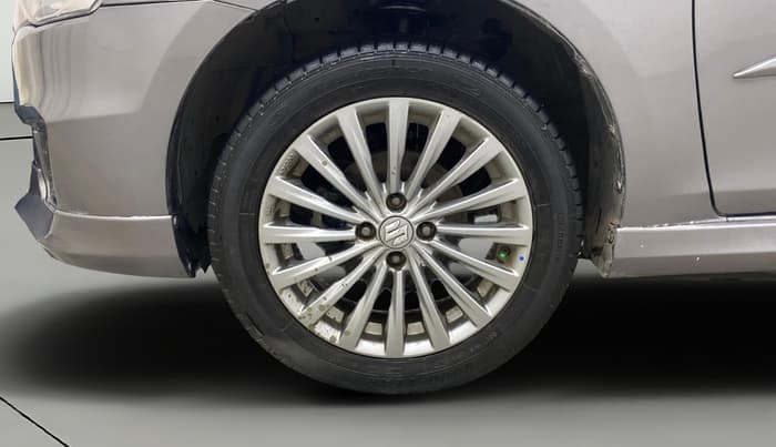2016 Maruti Ciaz ZXI+ RS, Petrol, Manual, 84,888 km, Left Front Wheel