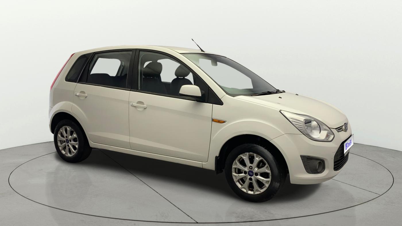 2014 Ford Figo TITANIUM 1.2 PETROL, Petrol, Manual, 93,010 km, SRP
