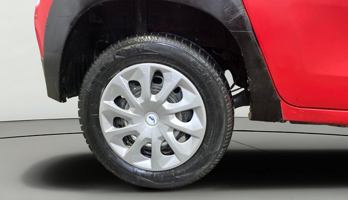 2019 Mahindra KUV 100 NXT K2 P 6 STR, Petrol, Manual, 70,016 km, Right Rear Wheel