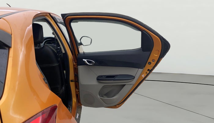2017 Tata Tiago XZ PETROL, Petrol, Manual, 46,137 km, RHS Rear Door