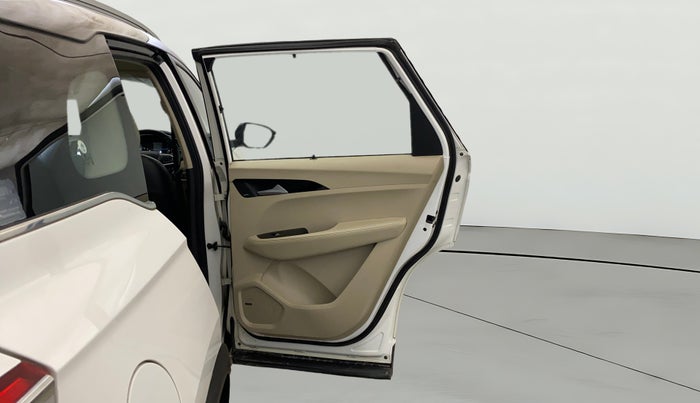 2022 MG HECTOR SHARP HYBRID 1.5 PETROL, Petrol, Manual, 81,106 km, RHS Rear Door