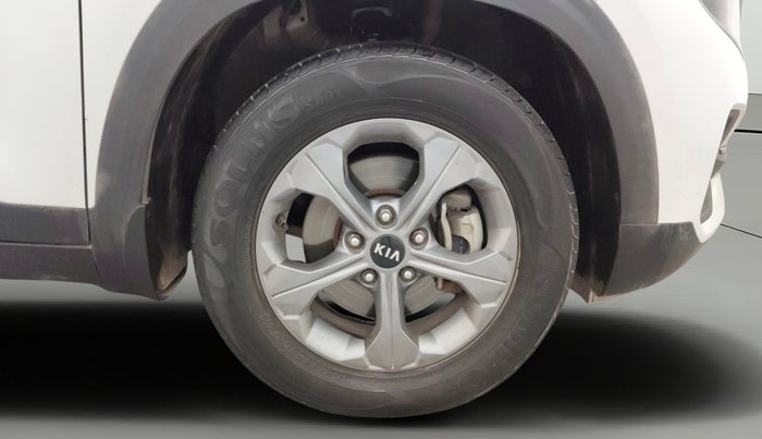 2020 KIA SELTOS HTK PLUS 1.5, Petrol, Manual, 41,250 km, Right Front Wheel