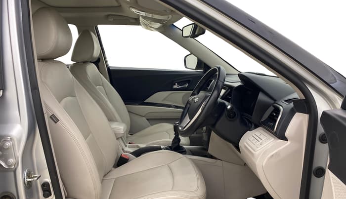 2020 Mahindra XUV300 W8 (O) 1.5 DIESEL, Diesel, Manual, 1,14,378 km, Right Side Front Door Cabin