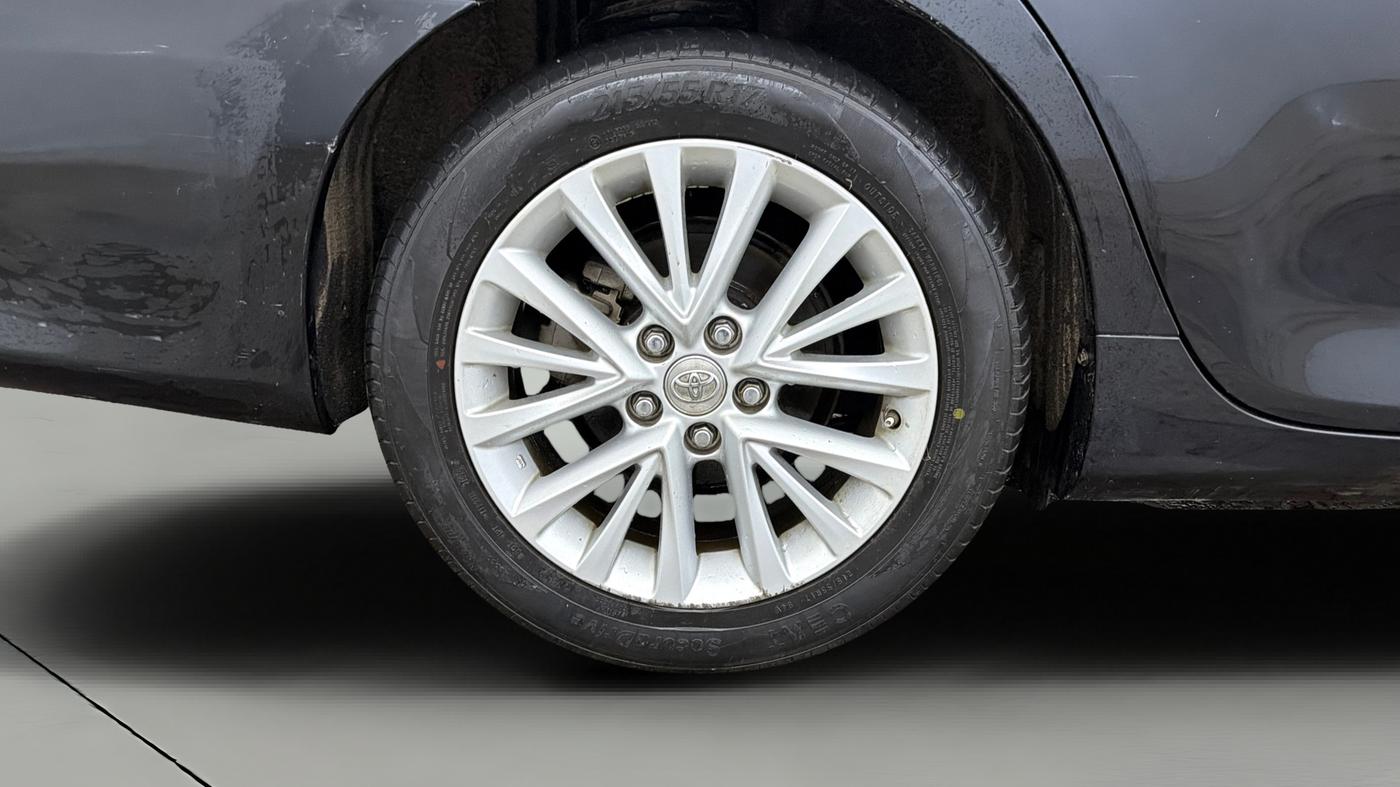 2017 Toyota Camry HYBRID, Hybrid, Automatic, 89,553 km, Right Rear Wheel