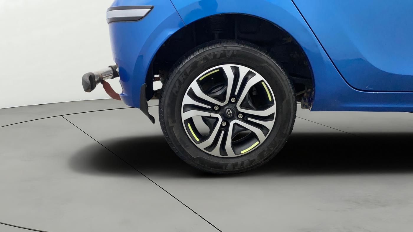 2024 Tata Tiago XT Rhythm CNG, CNG, Manual, 10,513 km, Right Rear Wheel