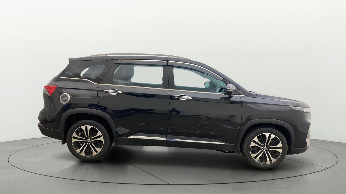 2021 MG HECTOR PLUS SHARP 2.0 DIESEL TURBO MT 6-STR, Diesel, Manual, 1,07,362 km, Right Side View