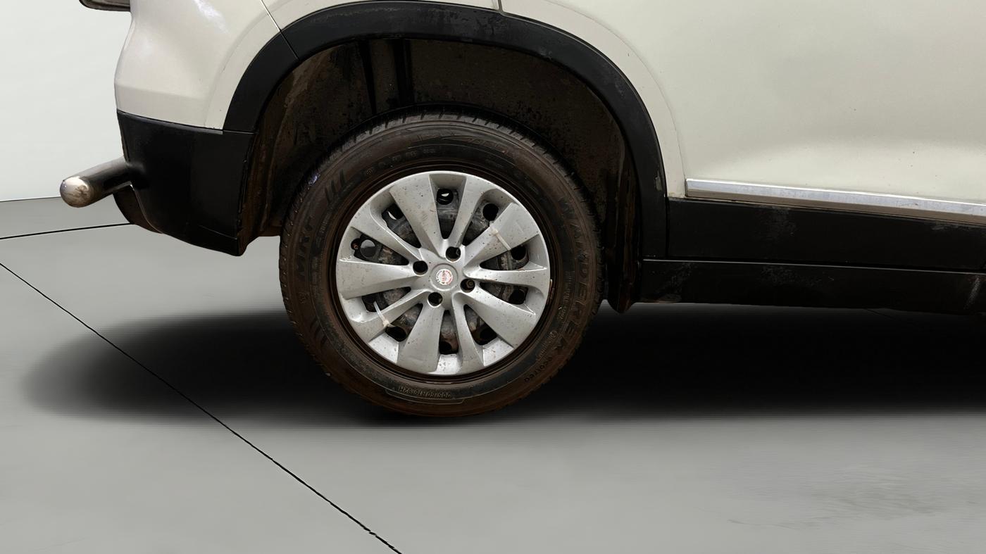 2020 Maruti Vitara Brezza VXI, Petrol, Manual, 57,447 km, Right Rear Wheel