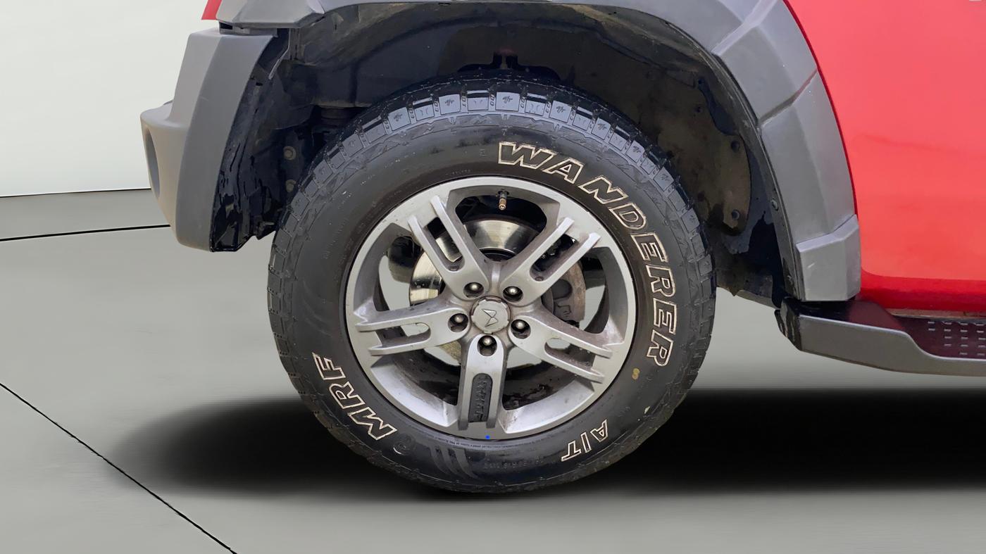 2023 Mahindra Thar LX D AT 4WD HT, Diesel, Automatic, 67,624 km, Left Front Wheel