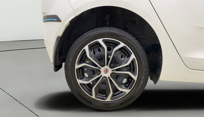 2021 Tata ALTROZ XT PETROL, Petrol, Manual, 24,596 km, Right Rear Wheel