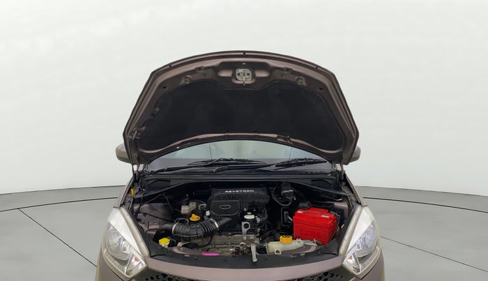 2016 Tata Tiago XT PETROL, Petrol, Manual, 25,136 km, Open Bonet