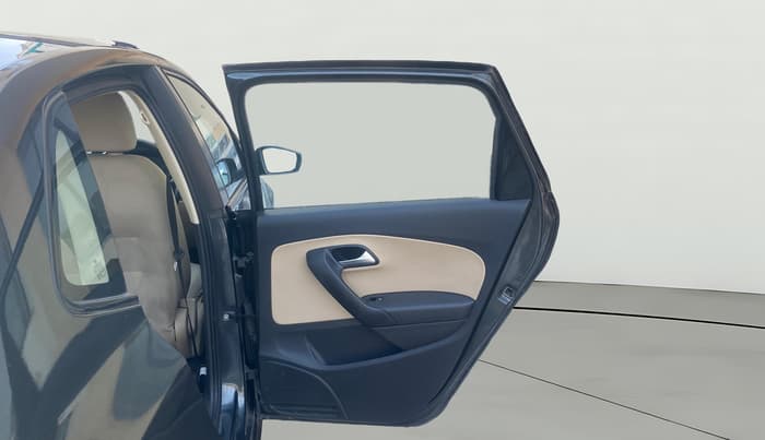 2017 Volkswagen Ameo HIGHLINE1.2L PLUS 16 ALLOY, Petrol, Manual, 73,288 km, RHS Rear Door