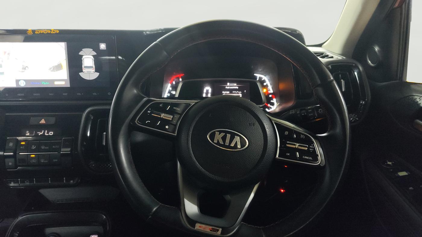 2020 KIA SONET GTX PLUS 1.5, Diesel, Manual, 1,10,909 km, Steering Wheel Close Up