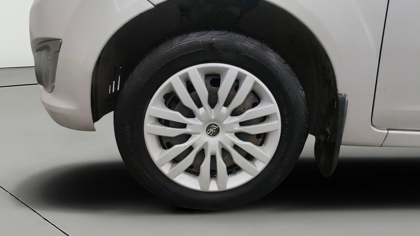2013 Ford Figo EXI 1.2 PETROL, Petrol, Manual, 1,02,975 km, Left Front Wheel