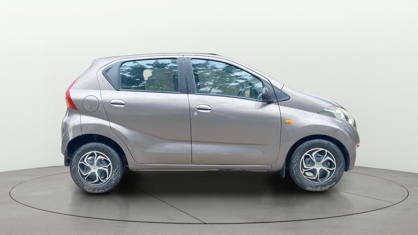 2017 Datsun Redi Go T, Petrol, Manual, 81,846 km, Right Side View