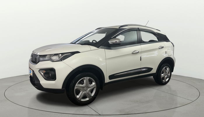 2021 Tata NEXON XM SUNROOF PETROL, Petrol, Manual, 33,975 km, Left Front Diagonal