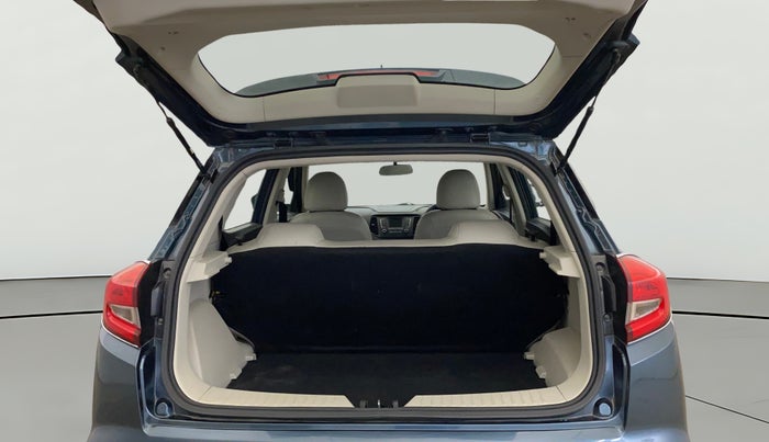 2023 Mahindra XUV300 W6 1.2 PETROL AMT, Petrol, Automatic, 22,980 km, Boot Open Zoomed View