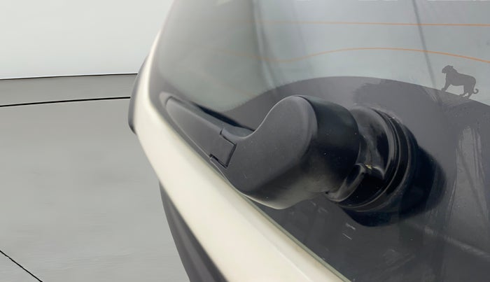 2019 Tata NEXON XZ PLUS DIESEL, Diesel, Manual, 1,07,991 km, Rear Wiper