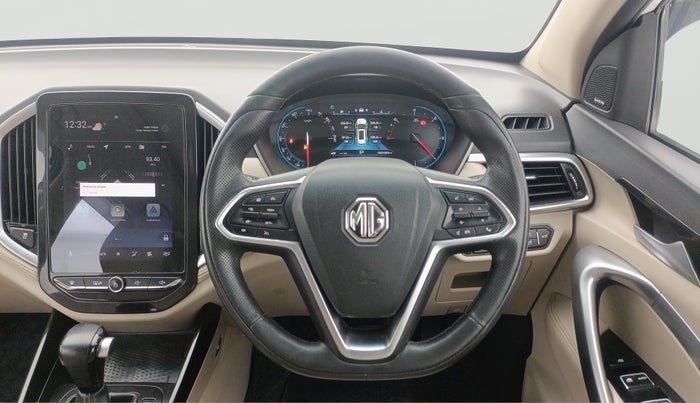 2021 MG HECTOR SHARP 1.5 PETROL CVT, Petrol, Automatic, 1,22,488 km, Steering Wheel Close Up