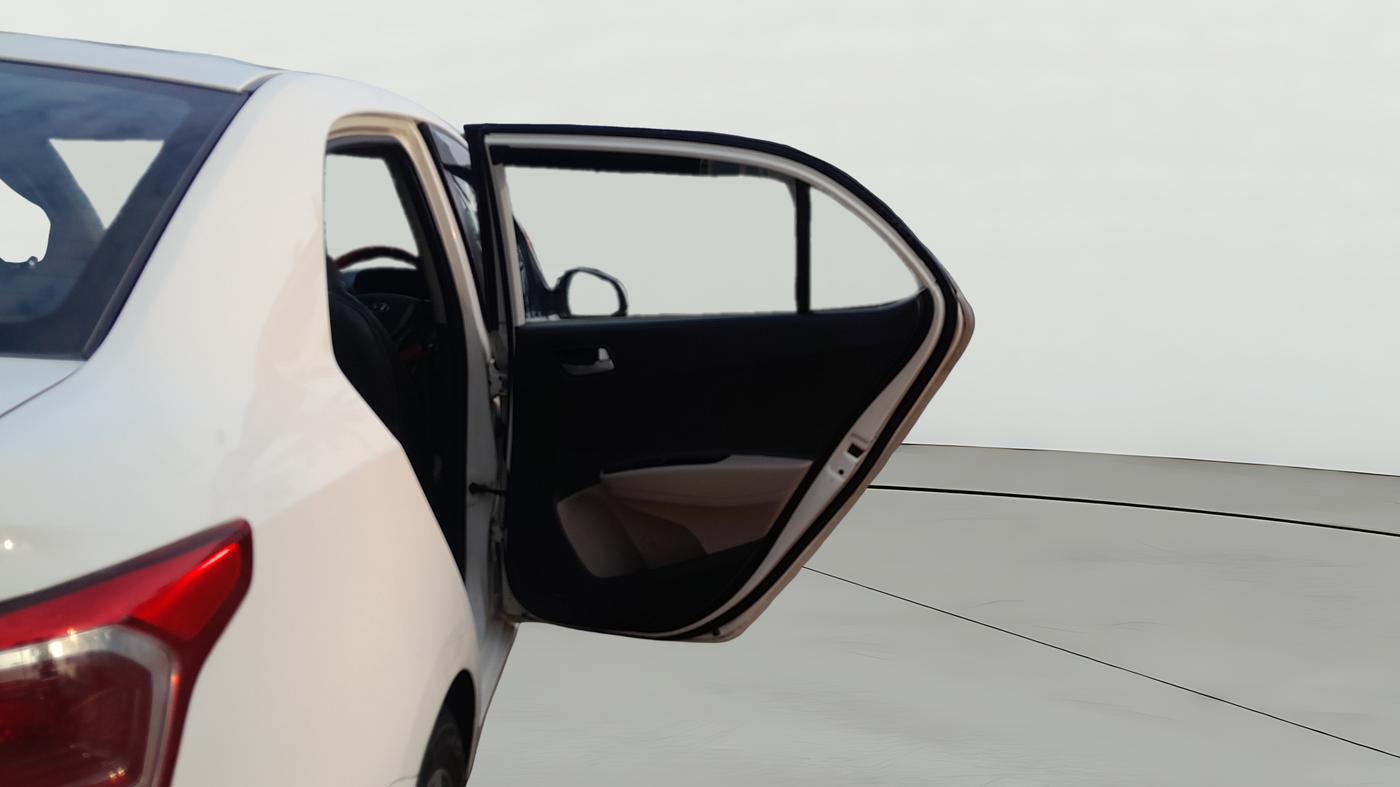 2014 Hyundai Xcent SX AT 1.2 (O), Petrol, Automatic, 78,893 km, RHS Rear Door