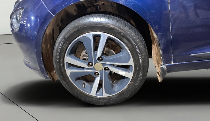 2022 Tata ALTROZ XZ PETROL, Petrol, Manual, 38,959 km, Left Front Wheel