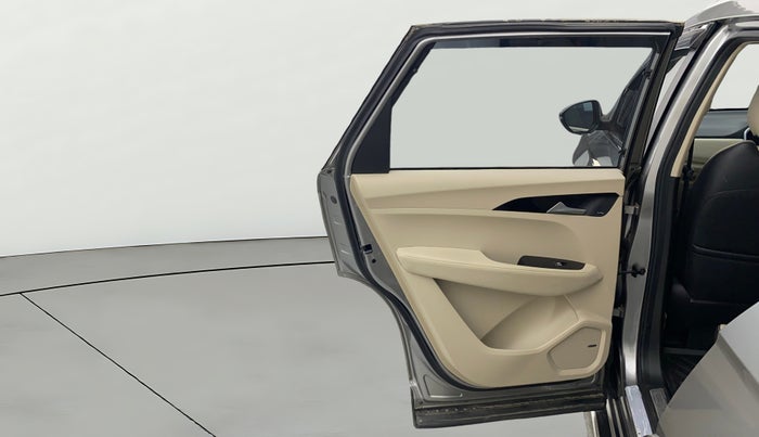 2022 MG HECTOR SHARP HYBRID 1.5 PETROL, Petrol, Manual, 18,701 km, LHS Rear Door