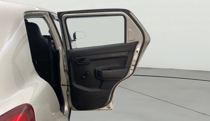 2022 Maruti S PRESSO VXI (O) CNG, CNG, Manual, 15,915 km, RHS Rear Door