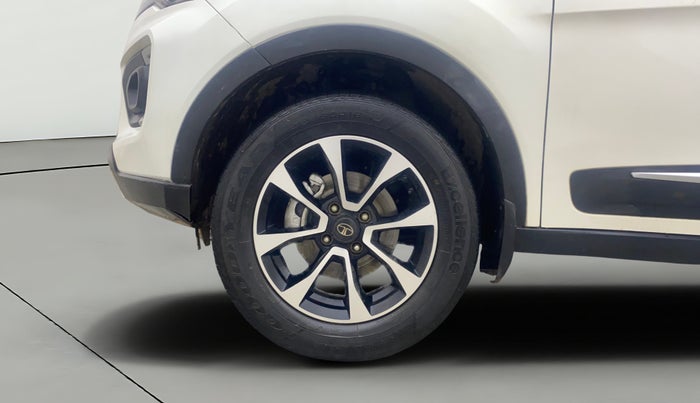 2021 Tata NEXON XZA PLUS (O) PETROL, Petrol, Automatic, 41,290 km, Left Front Wheel