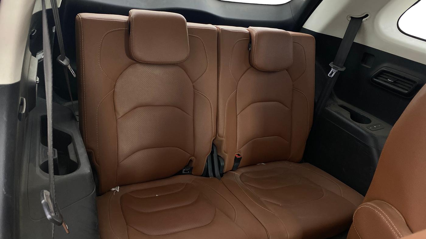 2020 MG HECTOR PLUS SMART 2.0 DIESEL TURBO MT 6-STR, Diesel, Manual, 1,42,342 km, Third Seat Row ( optional )