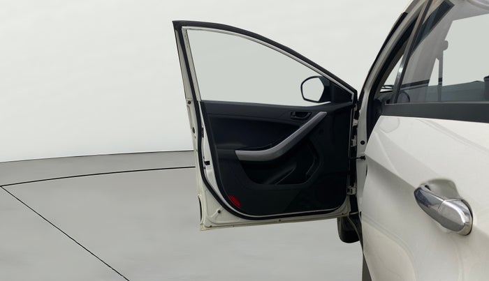 2023 Tata NEXON XM PETROL, Petrol, Manual, 26,730 km, LHS Front Door