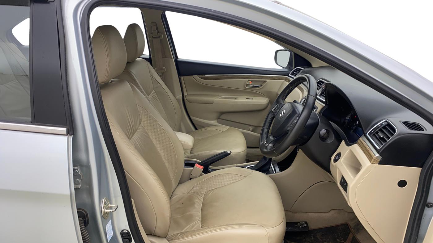 2023 Maruti Ciaz ALPHA  AT 1.5 SHVS PETROL, Petrol, Automatic, 37,327 km, Right Side Front Door Cabin