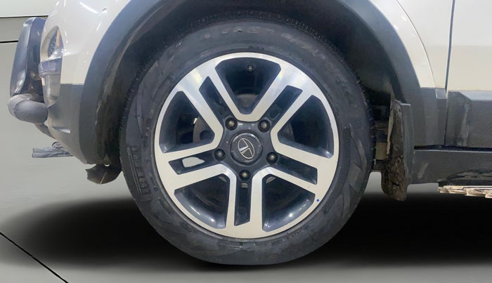 2017 Tata Hexa XT 4X2 6 STR, Diesel, Manual, 66,821 km, Left Front Wheel