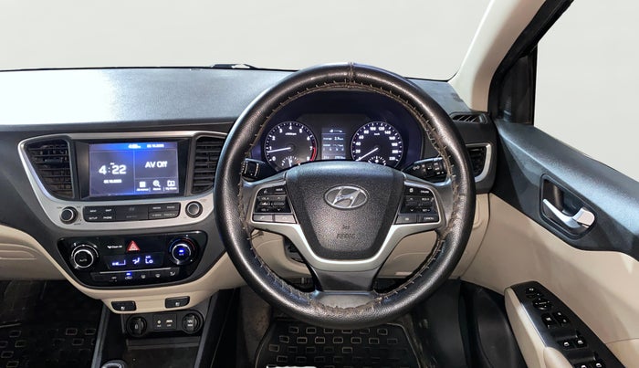 2018 Hyundai Verna 1.6 VTVT SX O, Petrol, Manual, 29,011 km, Steering Wheel Close Up