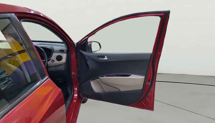 2014 Hyundai Xcent SX 1.2, Petrol, Manual, 39,438 km, RHS Front Door