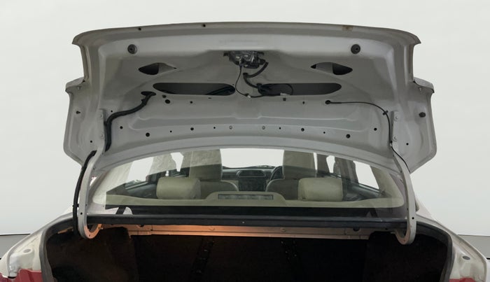 2017 Maruti Dzire VXI AMT, Petrol, Automatic, 30,924 km, Boot Door Open