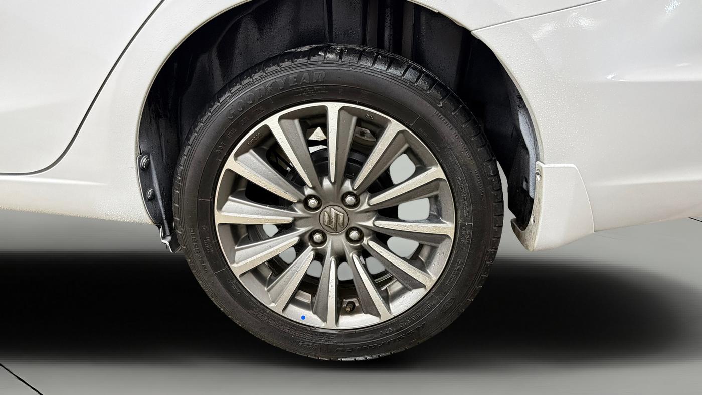 2018 Maruti Ciaz ALPHA  AT 1.5 SHVS PETROL, Petrol, Automatic, 75,763 km, Left Rear Wheel
