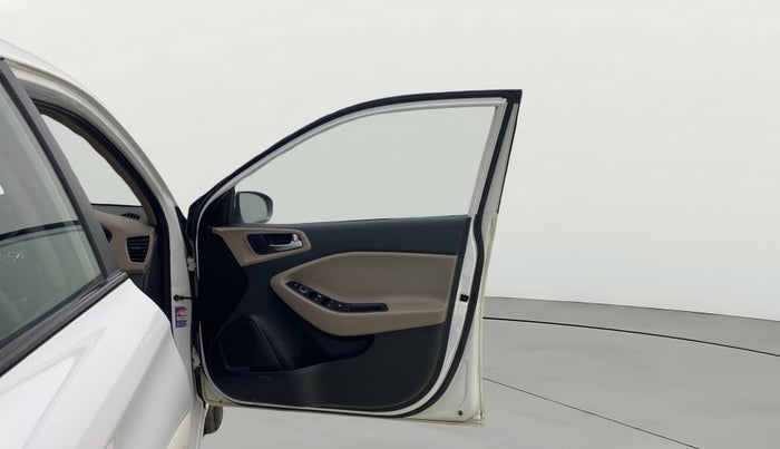 2020 Hyundai Elite i20 SPORTZ PLUS 1.2, CNG, Manual, 87,354 km, RHS Front Door