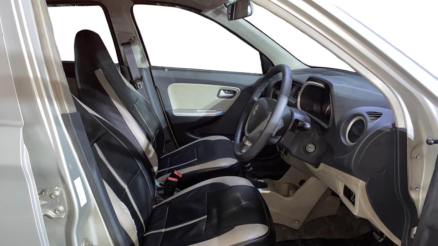 2015 Maruti Alto K10 VXI, Petrol, Manual, 77,254 km, Right Side Front Door Cabin