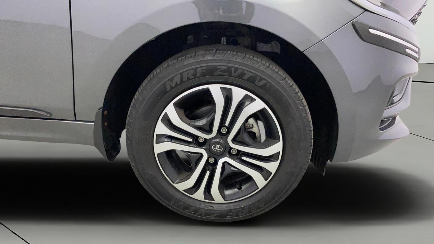 2024 Tata Tiago XT (O) PETROL, Petrol, Manual, 7,625 km, Right Front Wheel