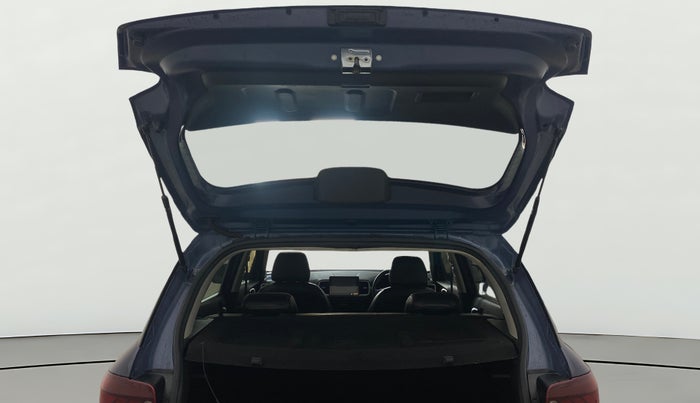 2021 Hyundai VENUE SX 1.5 CRDI, Diesel, Manual, 1,15,100 km, Boot Door Open