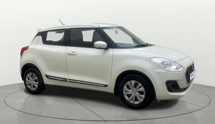 2020 Maruti Swift VXI AMT, Petrol, Automatic, 28,866 km, Right Front Diagonal