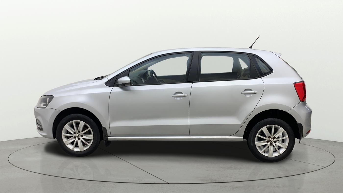 2015 Volkswagen Polo HIGHLINE1.2L, Petrol, Manual, 63,107 km, Left Side