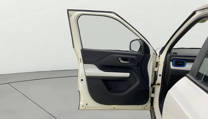 2022 Tata PUNCH CREATIVE  MT, Petrol, Manual, 13,236 km, LHS Front Door