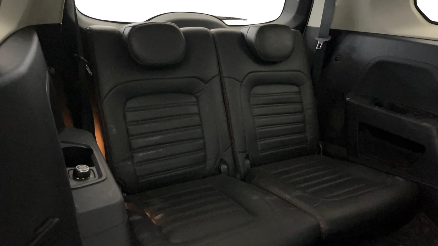 2022 Tata Safari XT PLUS, Diesel, Manual, 69,813 km, Third Seat Row ( optional )