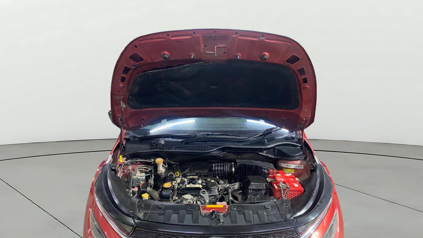 2020 Tata ALTROZ XT PETROL, Petrol, Manual, 68,396 km, Open Bonet