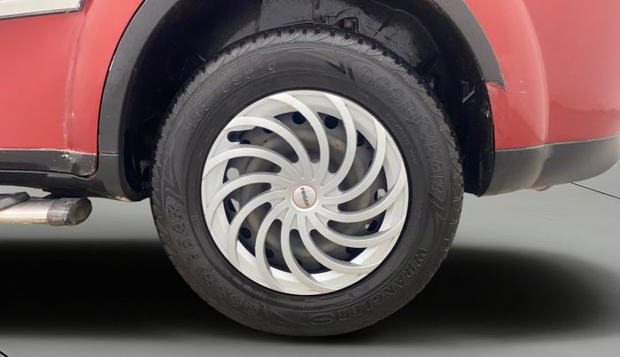 2013 Mahindra XUV500 W6, Diesel, Manual, 56,948 km, Left Rear Wheel