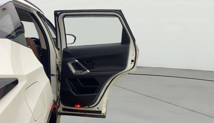 2019 Tata Harrier XM 2.0L KRYOTEC, Diesel, Manual, 47,377 km, RHS Rear Door